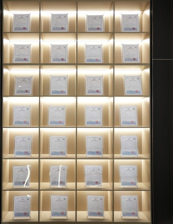 Patent wall